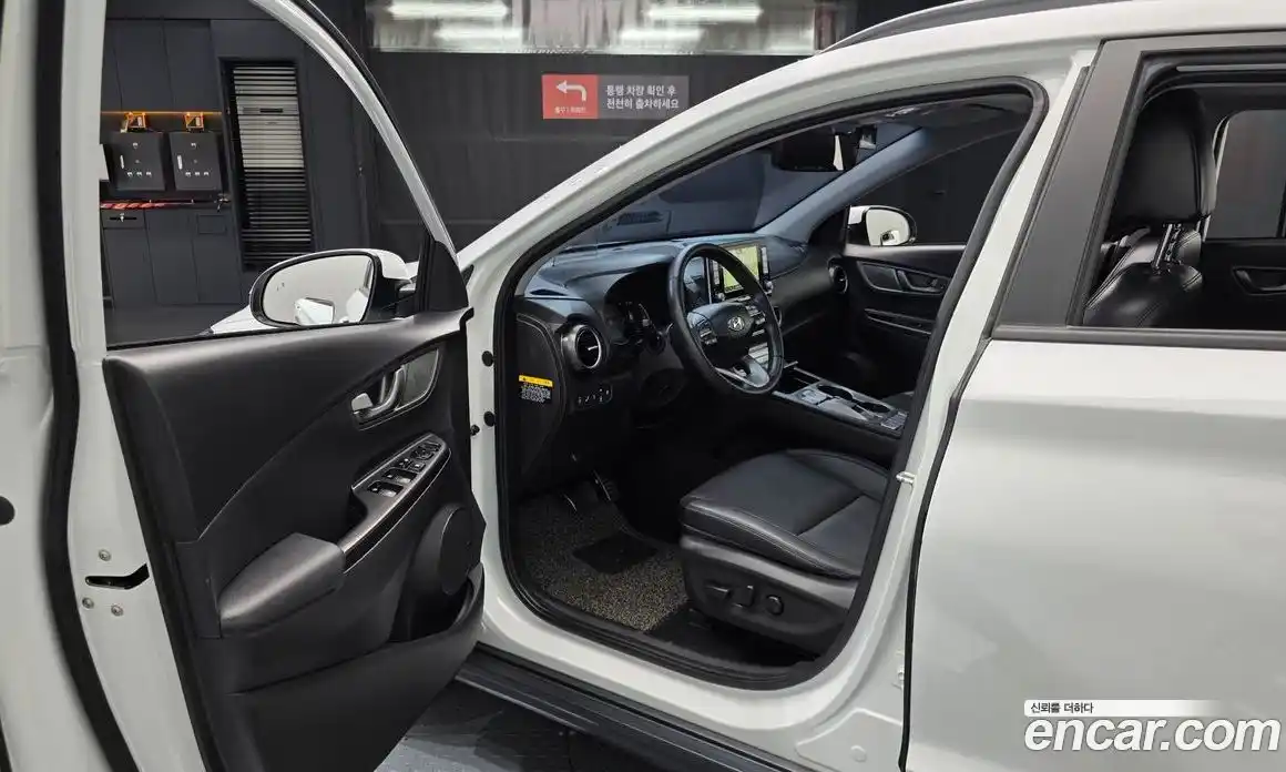 Hyundai Kona 2019 0.1 Автомат в Москве № 1155051, фото 10