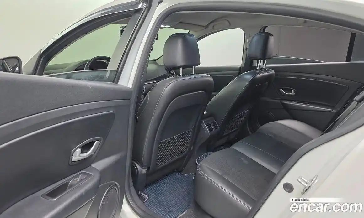 Renault SM3 2014 1.6 гидро в Москве № 147736, фото 18