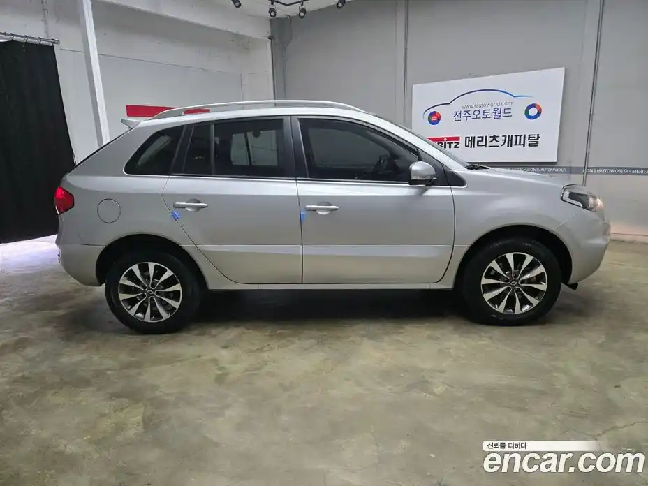 Renault QM5 2013 2.5 гидро в Москве № 152694, фото 3