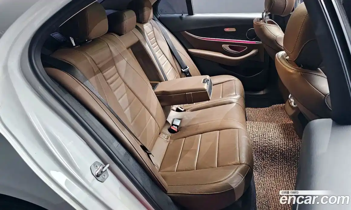 Mercedes-Benz E-Class 2016 2.0 гидро в Москве № 212130, фото 12