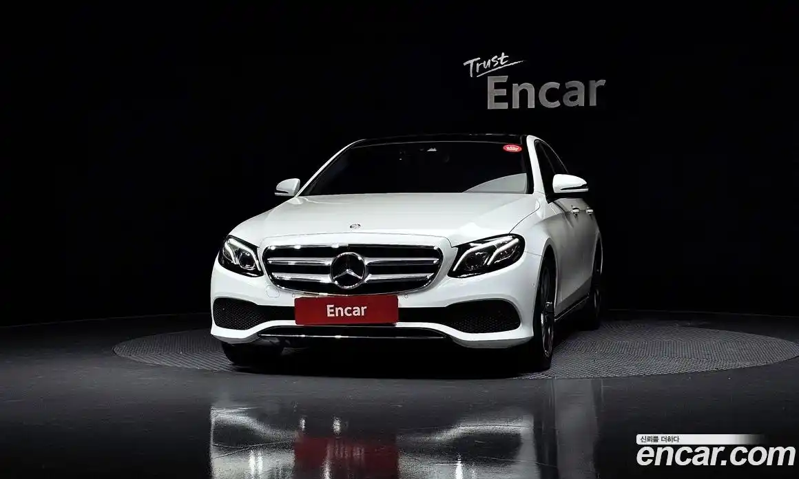 Mercedes-Benz E-Class 2016 2.0 гидро в Москве № 212130, фото 3