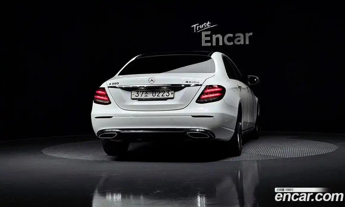 Mercedes-Benz E-Class 2016 2.0 гидро в Москве № 212130, фото 4