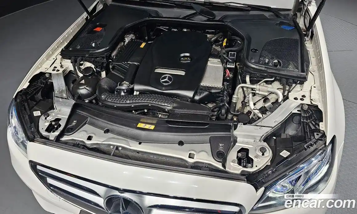 Mercedes-Benz E-Class 2016 2.0 гидро в Москве № 212130, фото 6