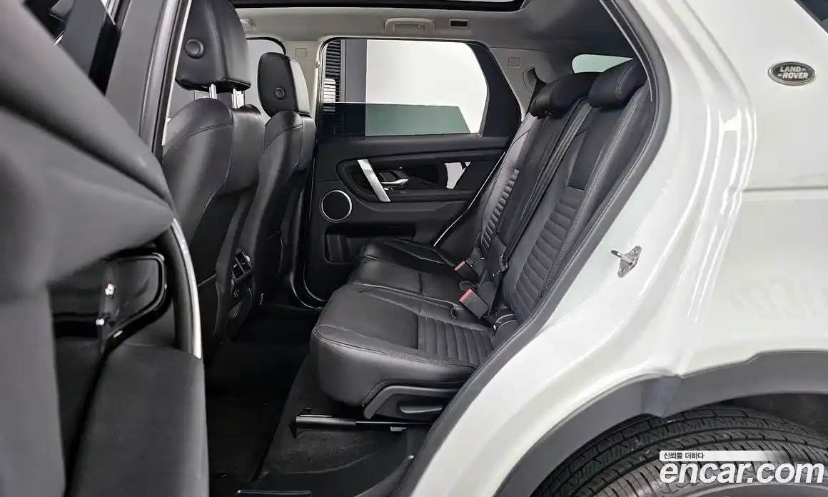 Land Rover Discovery Sport 2021 2.0 гидро в Москве № 213436, фото 12