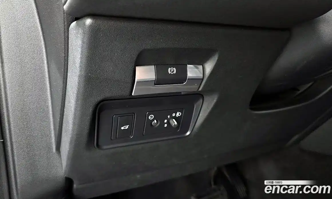 Land Rover Discovery Sport 2021 2.0 гидро в Москве № 213436, фото 18