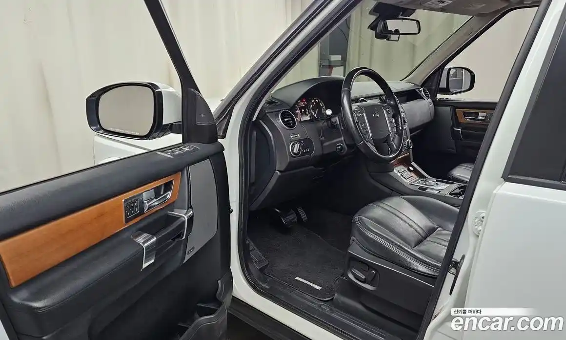 Land Rover Discovery 2014 3.0 гидро в Москве № 213734, фото 10