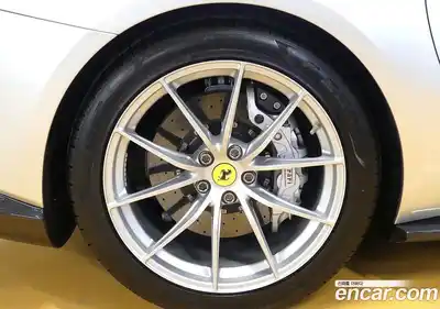 Ferrari 812 2020 6.5 гидро в Москве № 305952, миниатюра 7