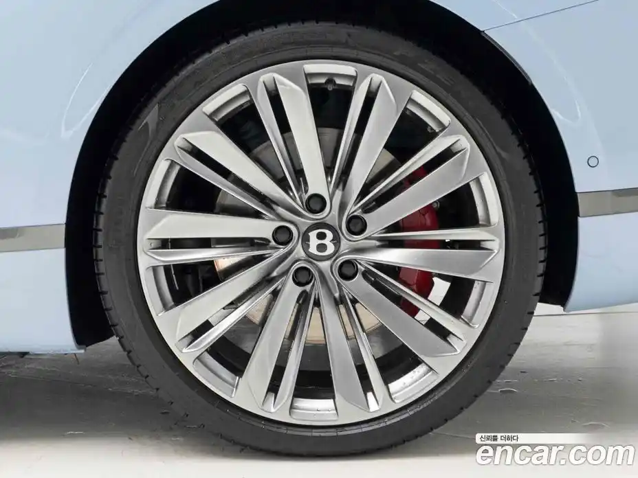 Bentley Continental 2025 4.0 гидро в Москве № 366393, фото 5