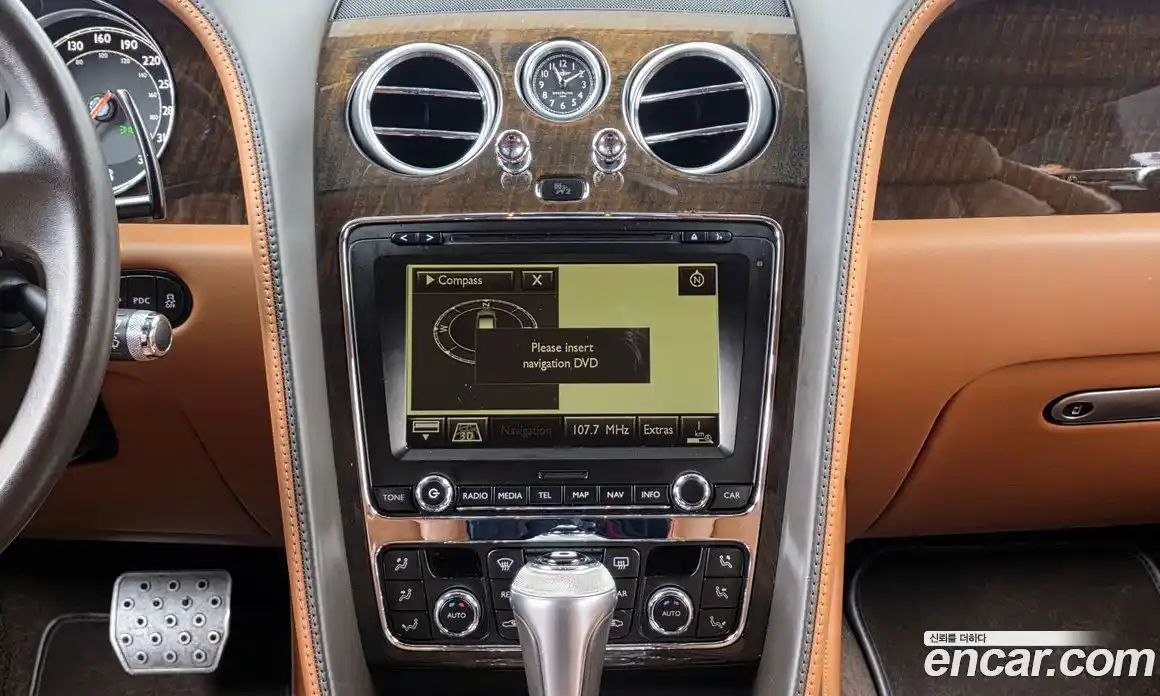 Bentley Continental 2015 4.0 гидро в Москве № 387199, фото 14