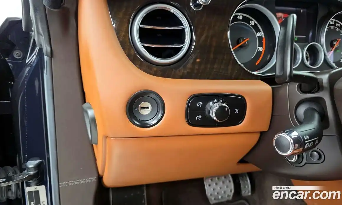 Bentley Continental 2015 4.0 гидро в Москве № 387199, фото 16