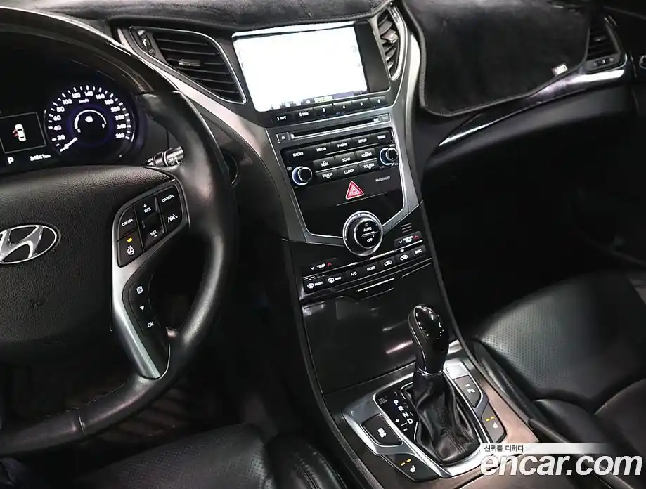 Hyundai Grandeur 2016 2.4 Автомат в Москве № 44974, фото 11