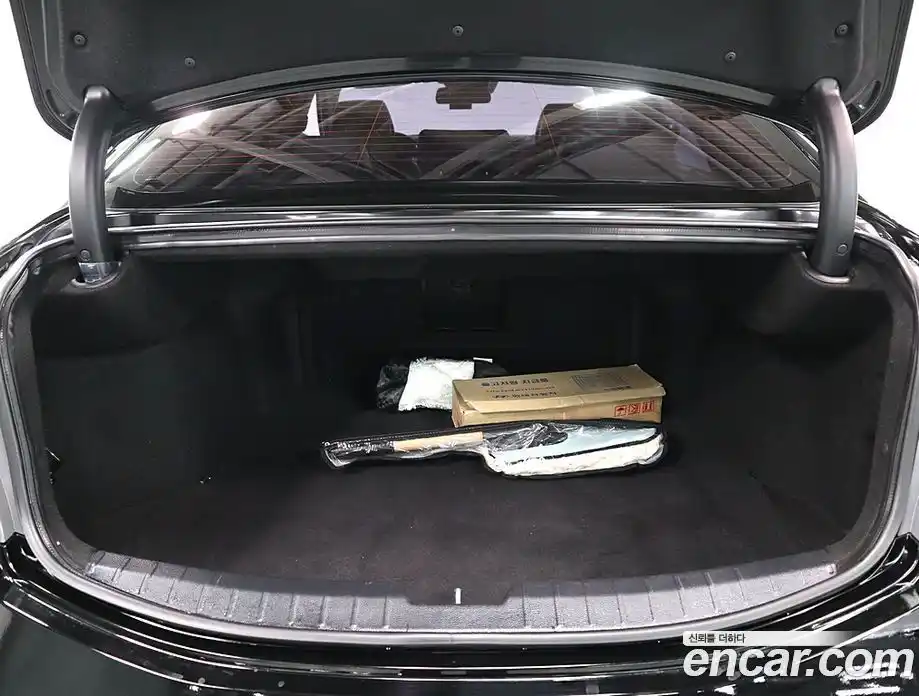 Hyundai Grandeur 2016 2.4 Автомат в Москве № 44974, фото 18