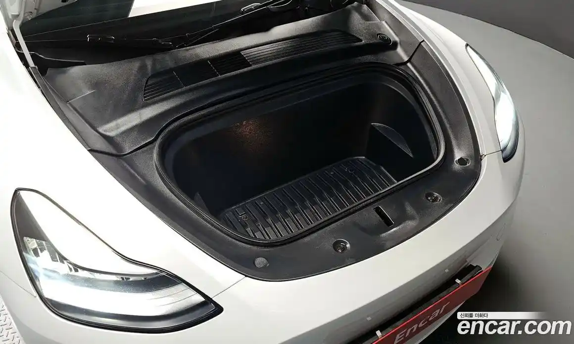 Tesla Model Y 2021 0.2 гидро в Москве № 1014366, фото 6