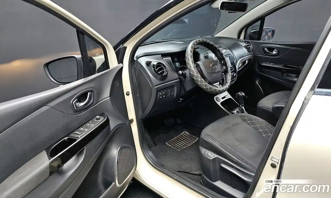 Renault QM3 2014 1.5 гидро в Москве № 1127735, фото 11