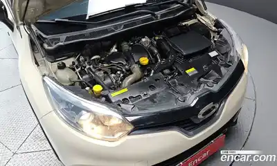 Renault QM3 2014 1.5 гидро в Москве № 1127735, миниатюра 6