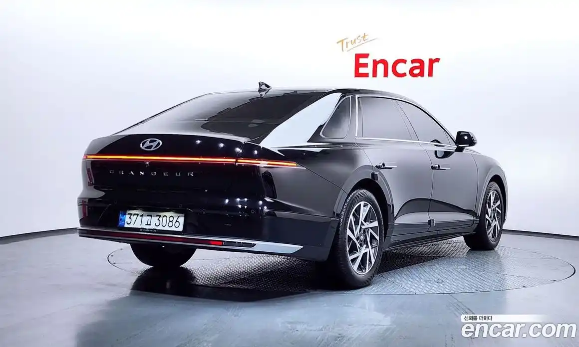 Hyundai Grandeur 2023 2.5 гидро в Москве № 1128081, фото 2