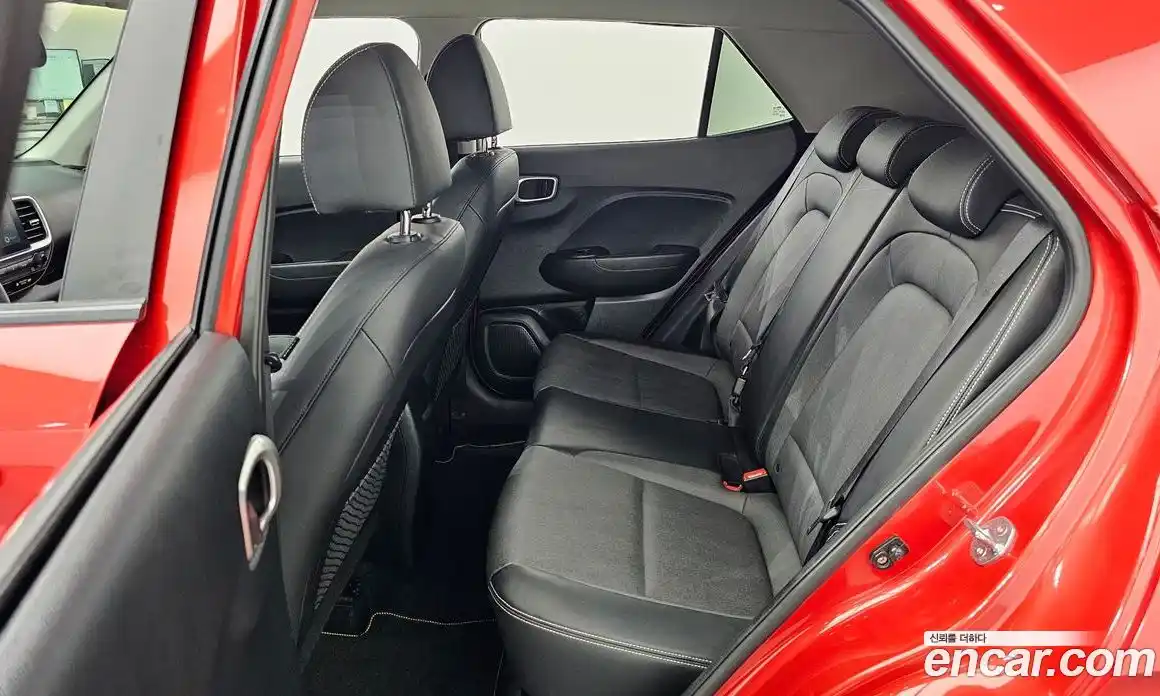 Hyundai Venue 2020 1.6 Автомат в Москве № 1128125, фото 12