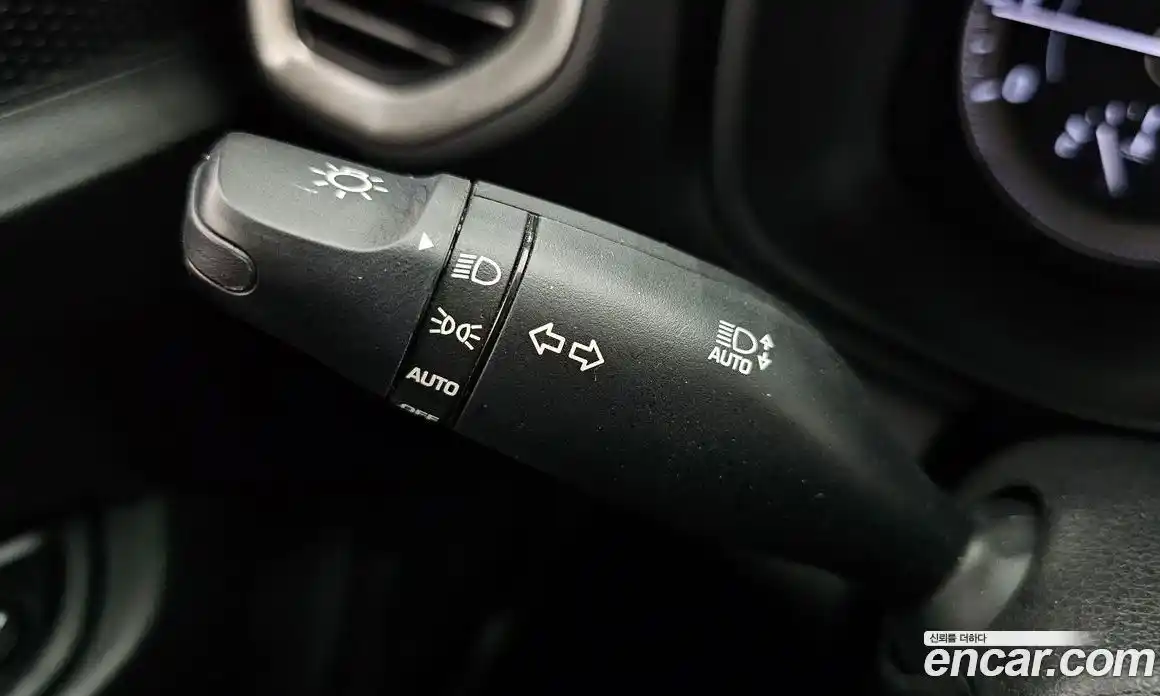 Hyundai Venue 2020 1.6 Автомат в Москве № 1128125, фото 18