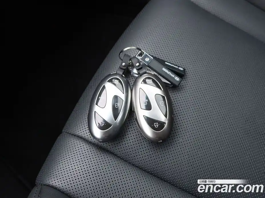 Hyundai Grandeur 2023 2.5 Автомат в Москве № 1128175, фото 13