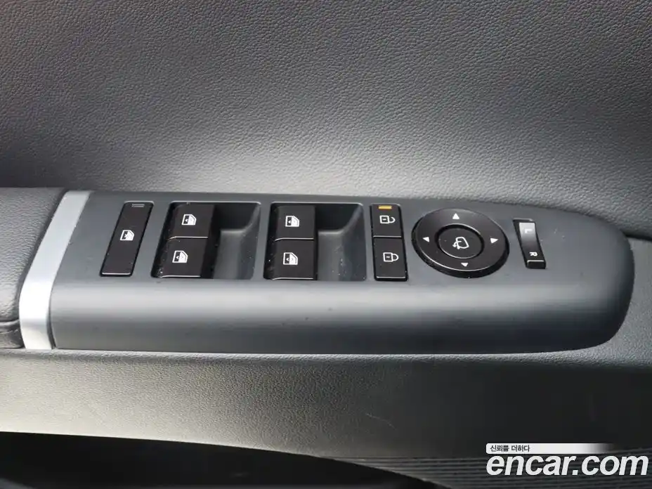 Hyundai Grandeur 2023 2.5 Автомат в Москве № 1128175, фото 18