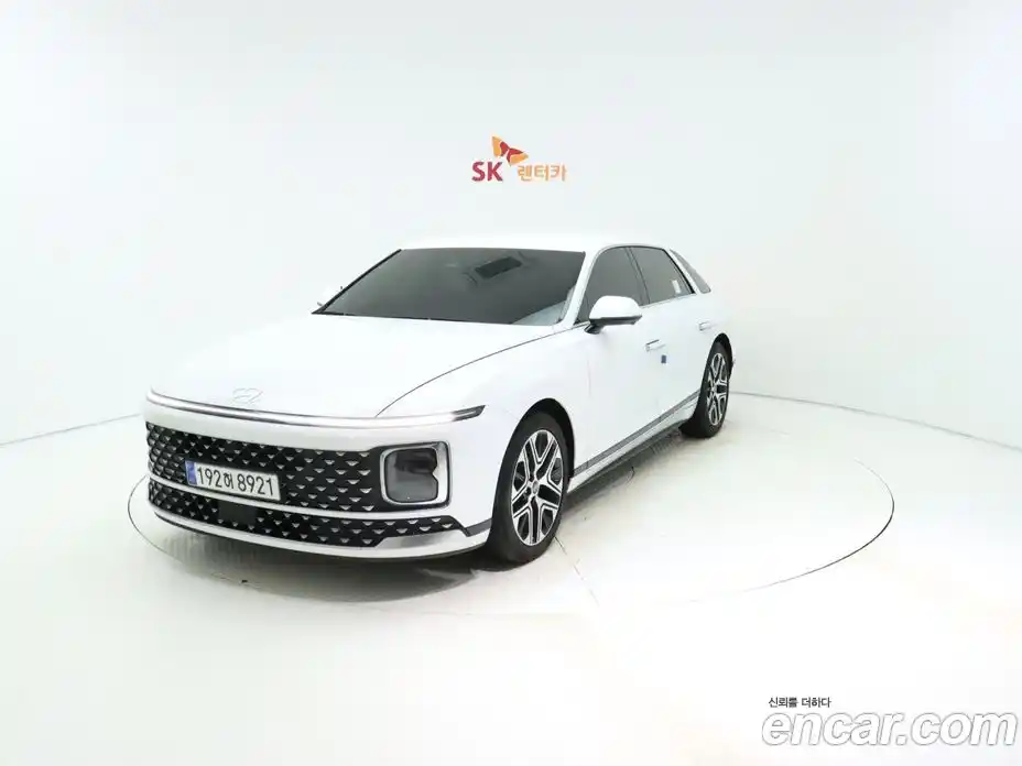 Hyundai Grandeur 2023 2.5 Автомат в Москве № 1128209, фото 1