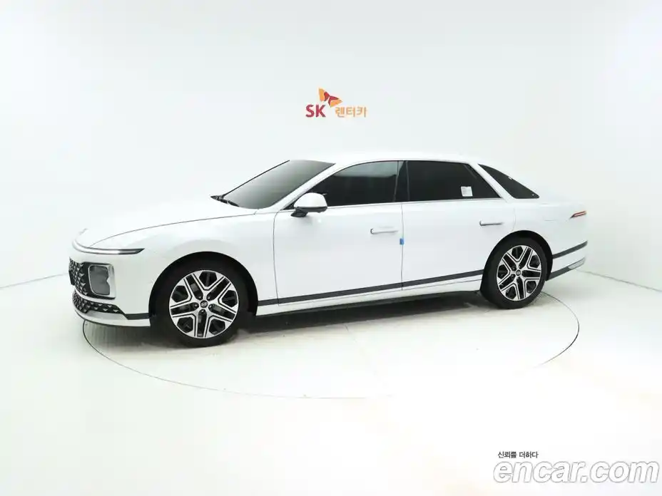 Hyundai Grandeur 2023 2.5 Автомат в Москве № 1128209, фото 2