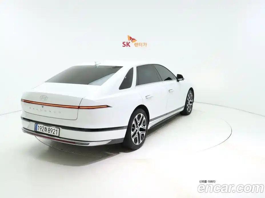 Hyundai Grandeur 2023 2.5 Автомат в Москве № 1128209, фото 3