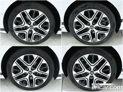 Hyundai Grandeur 2023 2.5 Автомат в Москве № 1128209, миниатюра 5