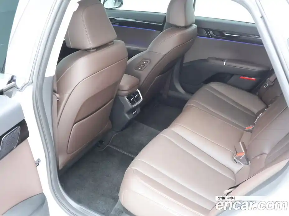 Hyundai Grandeur 2023 2.5 Автомат в Москве № 1128209, фото 7