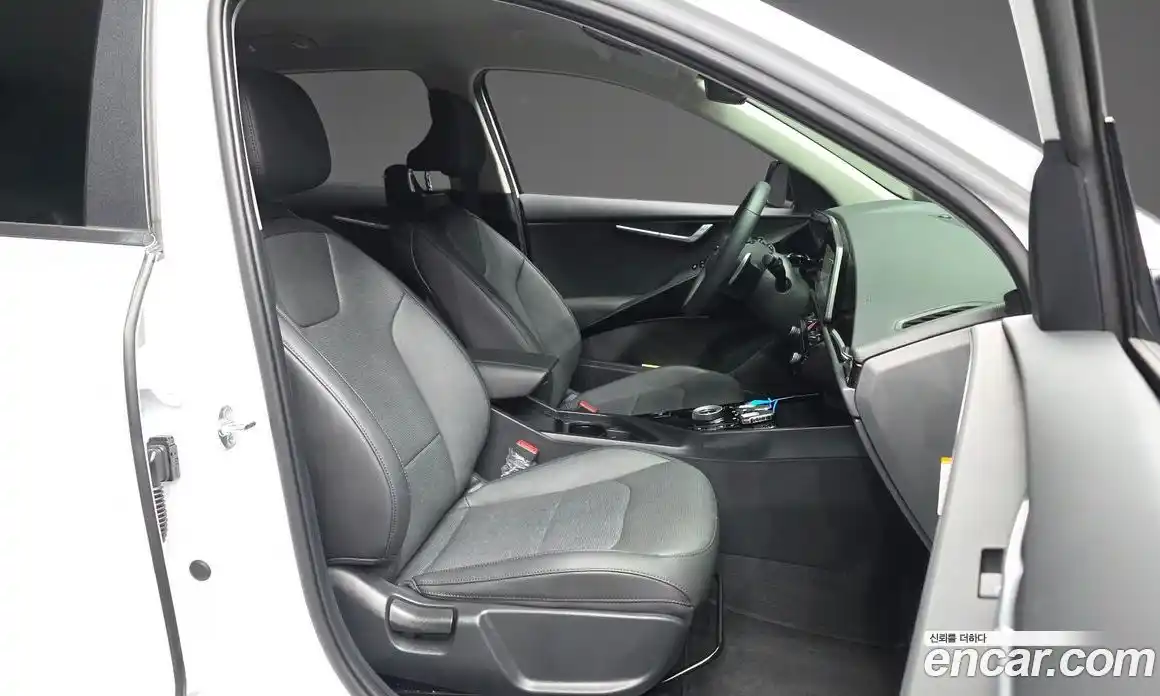 Kia Niro 2026 1.6 Автомат в Москве № 1128450, фото 11