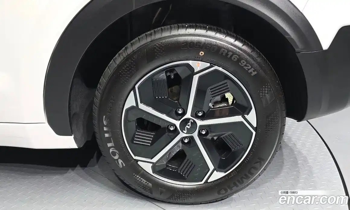 Kia Niro 2026 1.6 Автомат в Москве № 1128450, фото 5