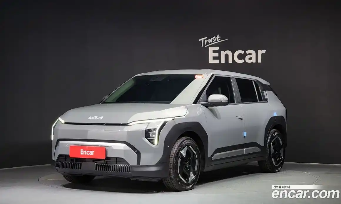 Kia EV3 2025 0.1 Автомат в Москве № 1128603, фото 1