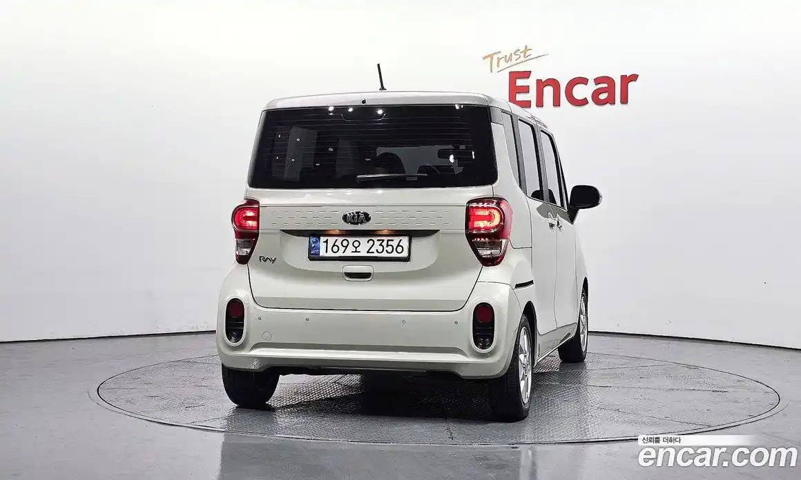 Kia Ray 2021 1.0 Автомат в Москве № 1128651, фото 4