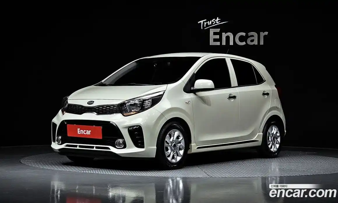 Kia Morning 2017 1.0 Автомат в Москве № 1128792, фото 1