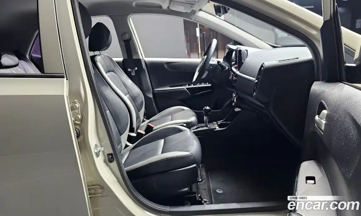 Kia Morning 2017 1.0 Автомат в Москве № 1128792, фото 10