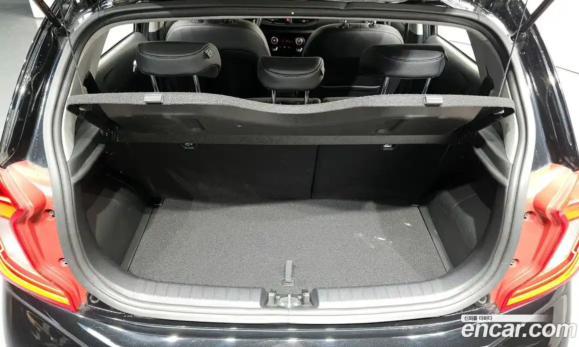 Kia Morning 2023 1.0 Автомат в Москве № 1128890, фото 19