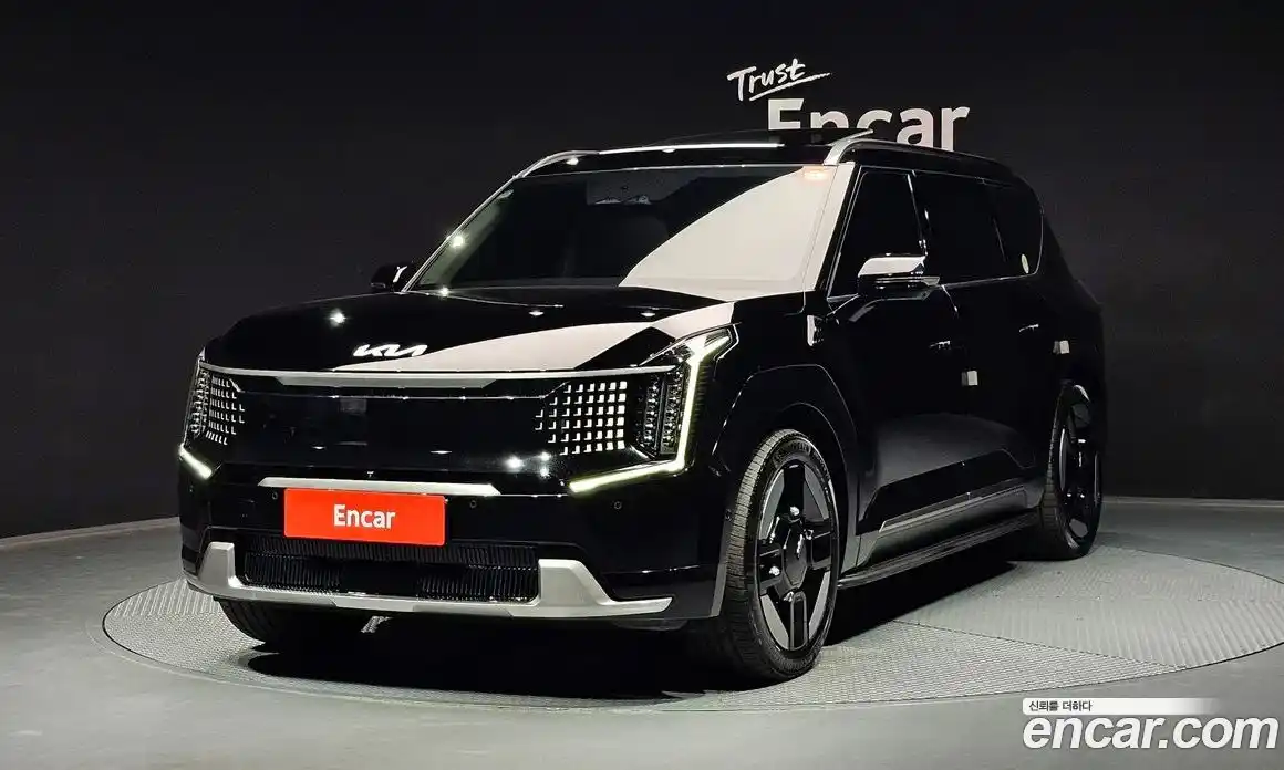 Kia EV9 2023 0.2 Автомат в Москве № 1128964, фото 1