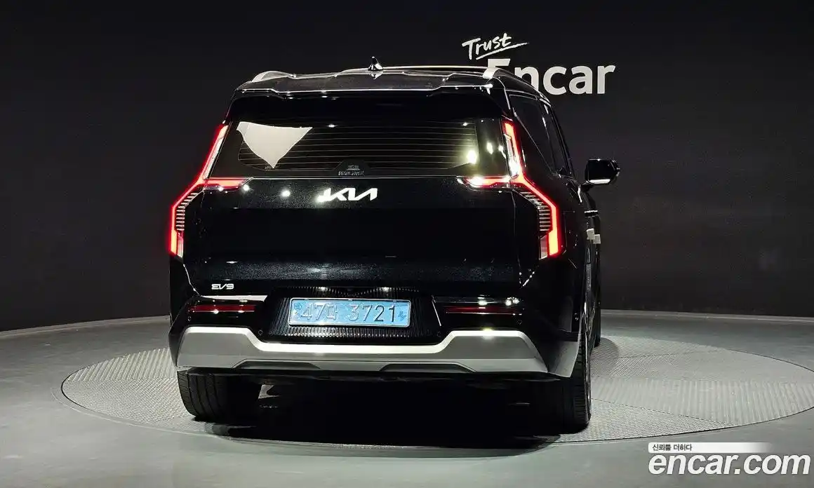 Kia EV9 2023 0.2 Автомат в Москве № 1128964, фото 4