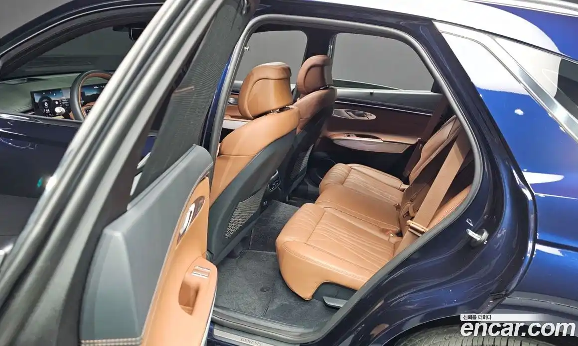 Genesis GV70 2024 2.5 Автомат в Москве № 1129123, фото 13