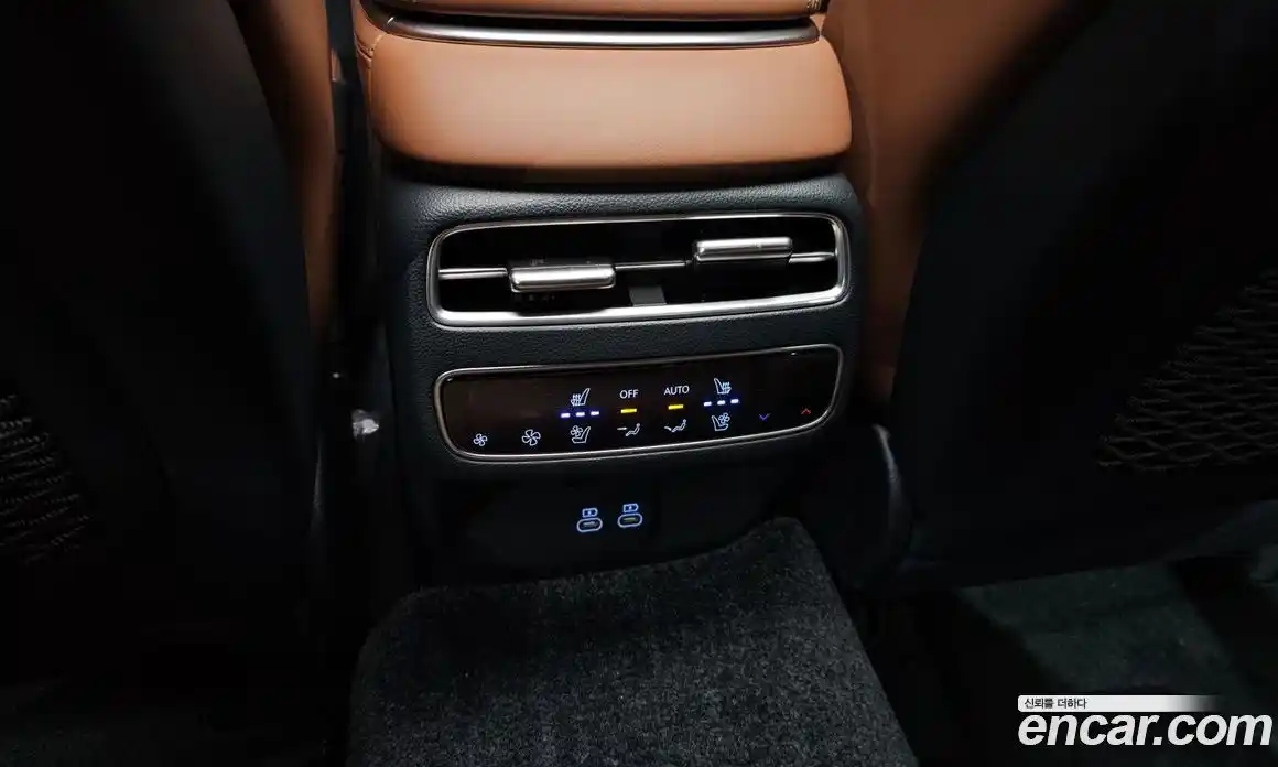 Genesis GV70 2024 2.5 Автомат в Москве № 1129123, фото 19