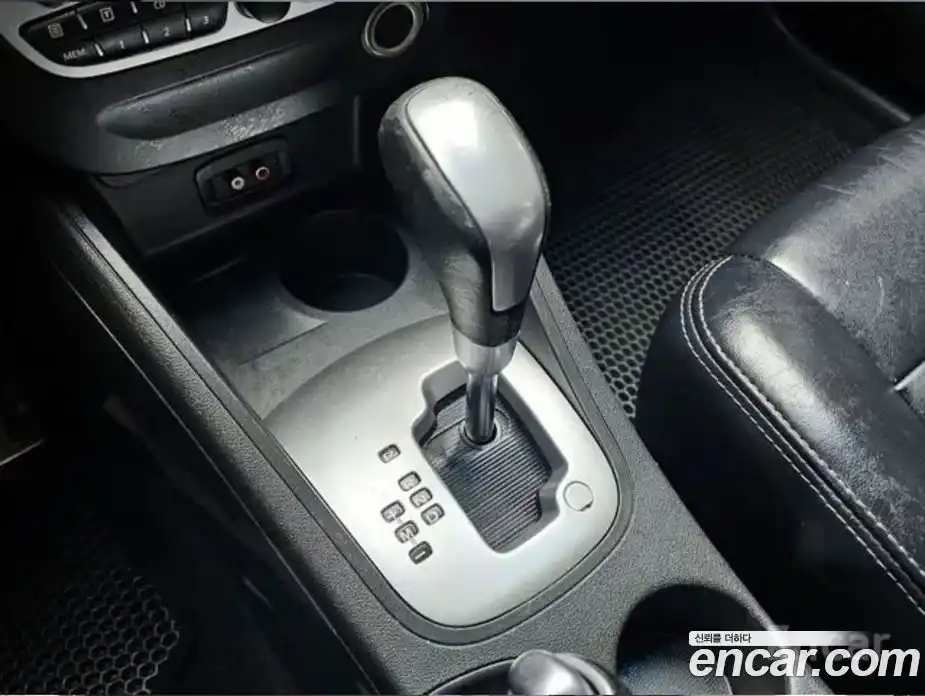 Renault SM3 2009 1.6 гидро в Москве № 1129158, фото 9