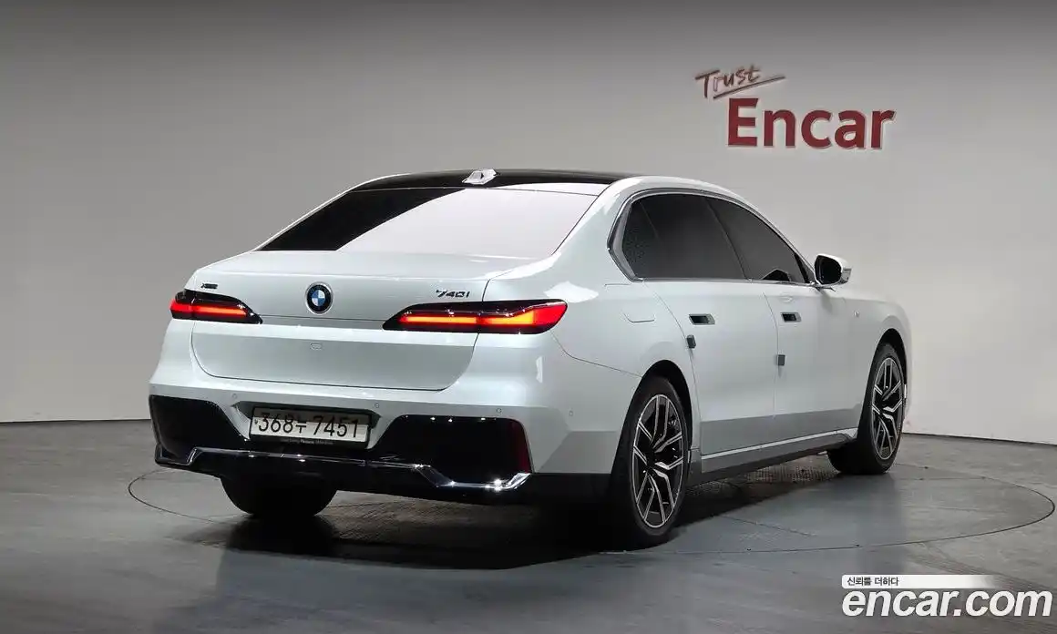 BMW 7-Series 2023 3.0 Автомат в Москве № 1130217, фото 1