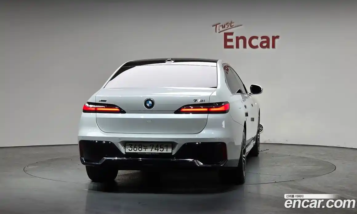 BMW 7-Series 2023 3.0 Автомат в Москве № 1130217, фото 3