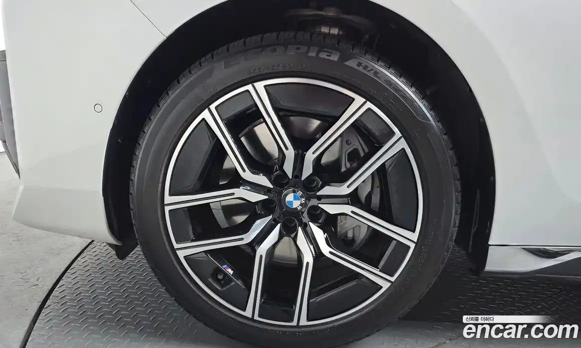 BMW 7-Series 2023 3.0 Автомат в Москве № 1130217, фото 4