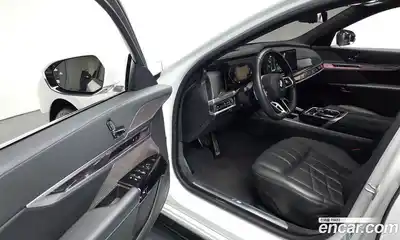 BMW 7-Series 2023 3.0 Автомат в Москве № 1130217, миниатюра 10