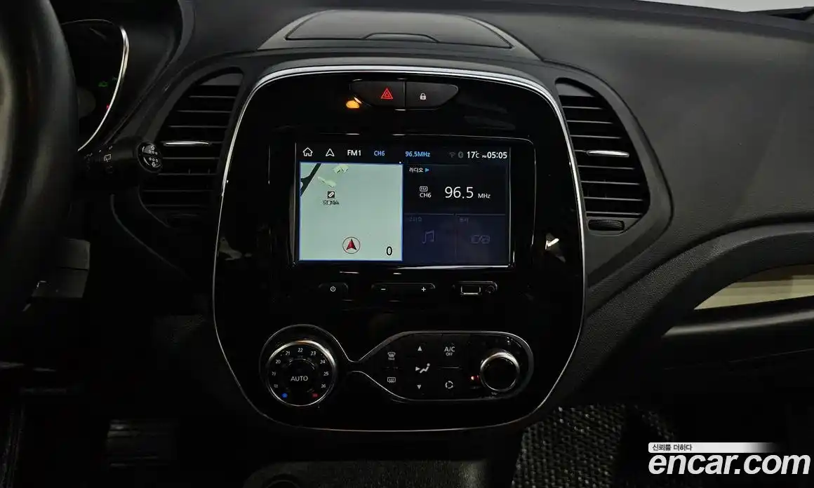 Renault QM3 2018 1.5 гидро в Москве № 1131165, фото 14