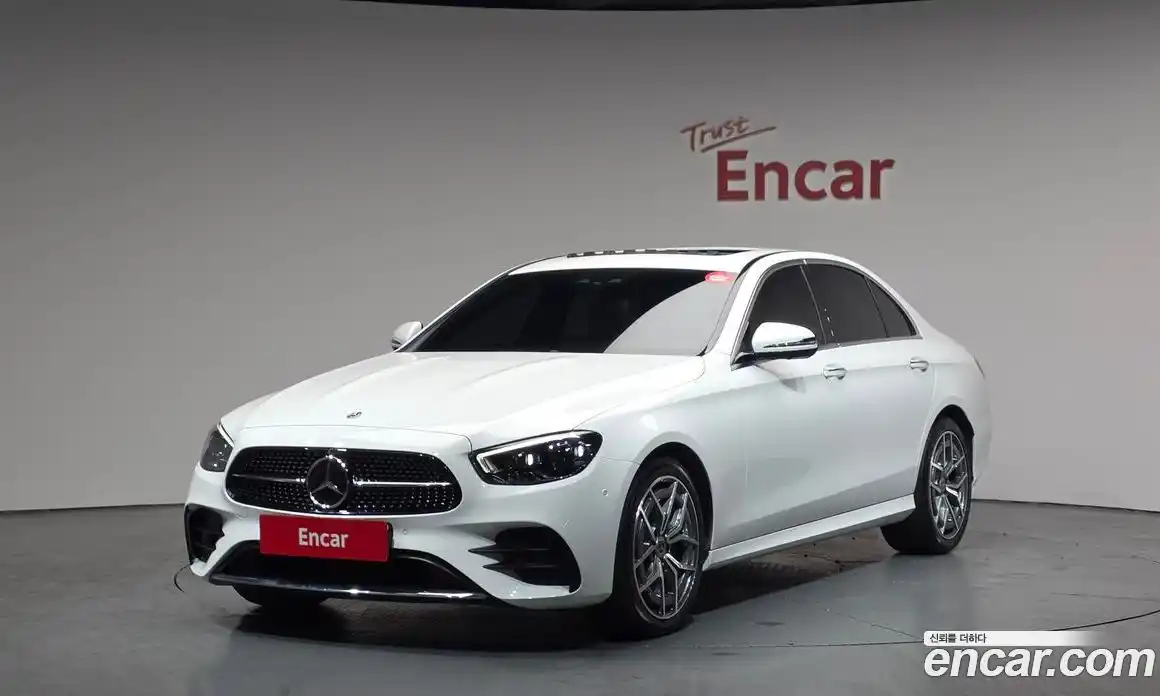 Mercedes-Benz E-Class 2023 1.9 гидро, фото 1