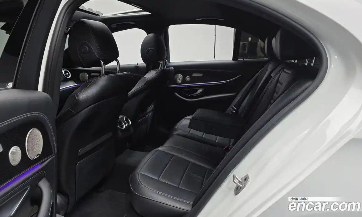 Mercedes-Benz E-Class 2023 1.9 гидро, фото 11