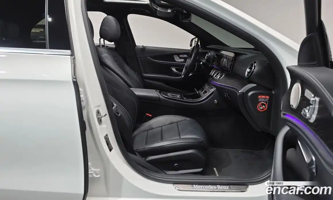 Mercedes-Benz E-Class 2023 1.9 гидро, фото 12