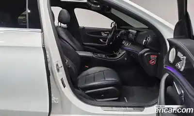 Mercedes-Benz E-Class 2023 1.9 гидро, миниатюра 12